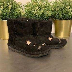 Children’s place boots  size 9 black